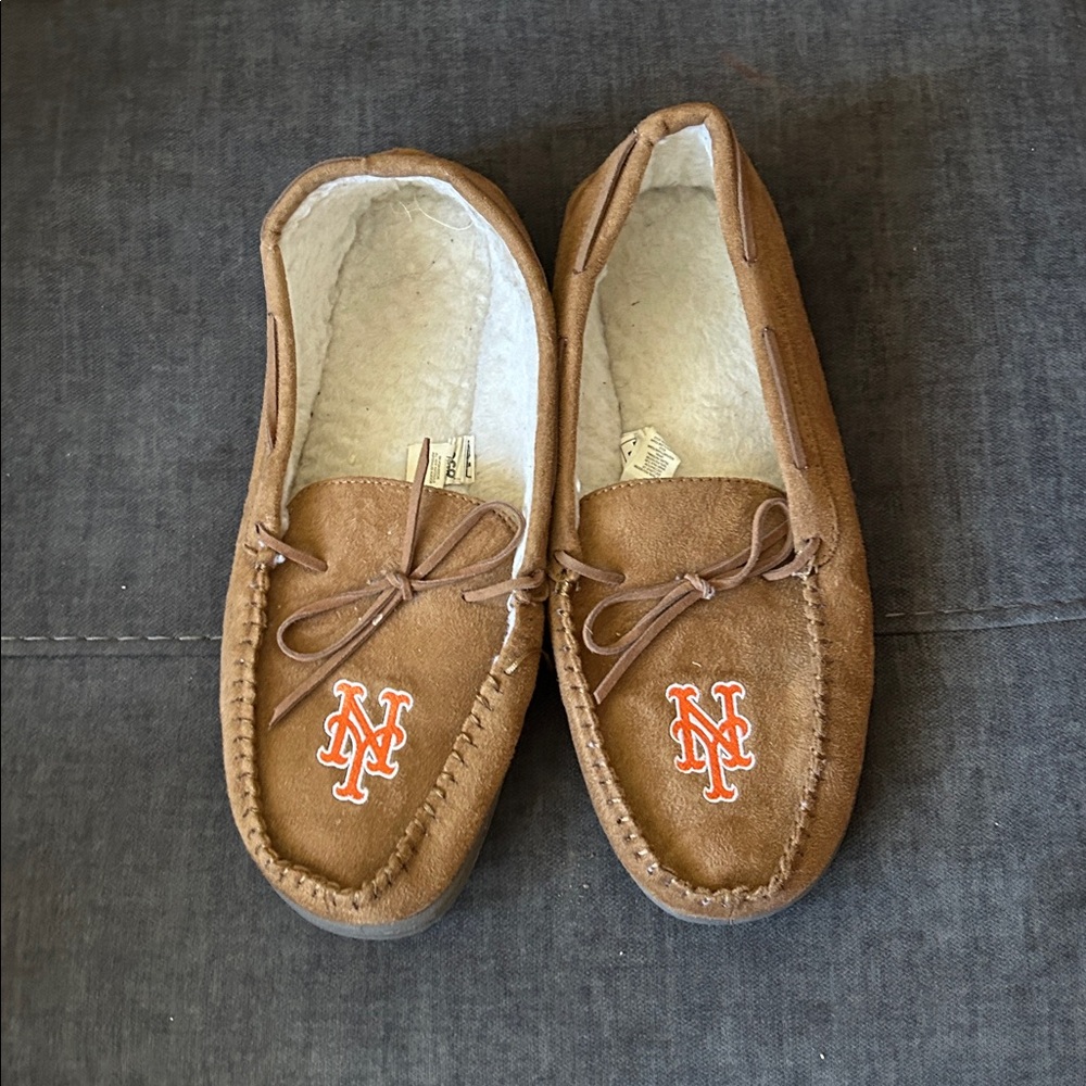 Foco NY Mets Brown 
Fuzzy Slippers